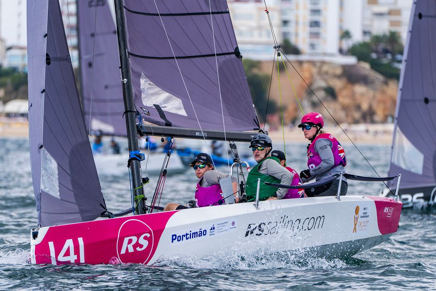 From world records to race wins, Coxon rules Portimão waters, 07 October 2026