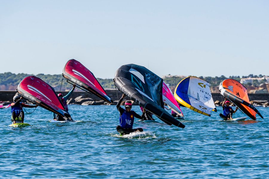 Cichocki leads two fleets, chasing double gold with wife Joanna, 09 October 2026