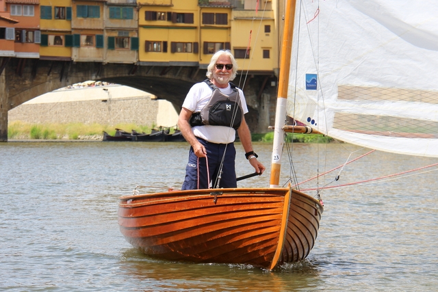 12-dinghys-in-Florence-sail-the-7th-Ponte-Vecchio-Cup-2026-Photo-credit-The-six-12-Dinghys-participating-in-the-seventh-edition-of-the-Ponte-Vecchio-Cup-Paolo-Maccione.jpeg