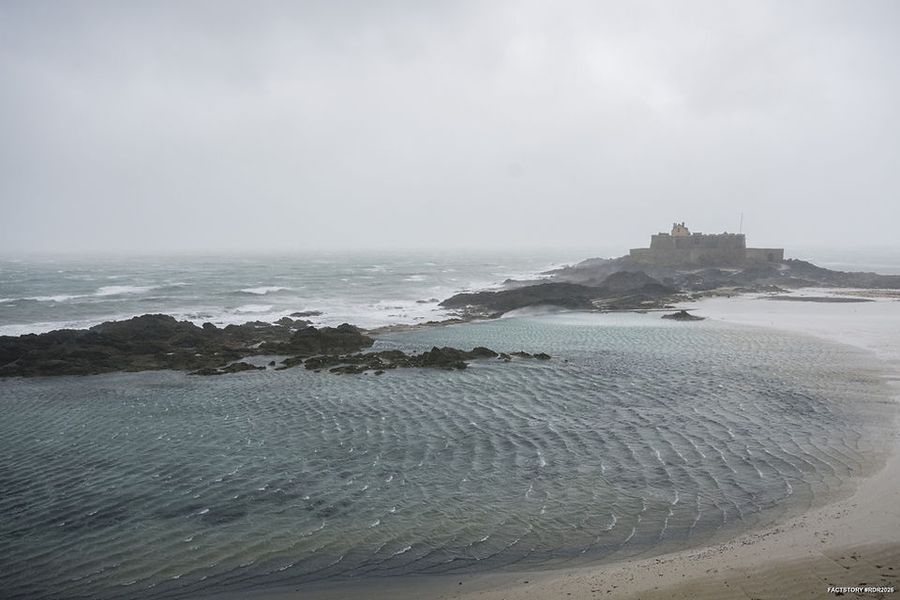 Storm Austen batters Saint-Malo ahead of Route du Rhum start, 23 October 2026