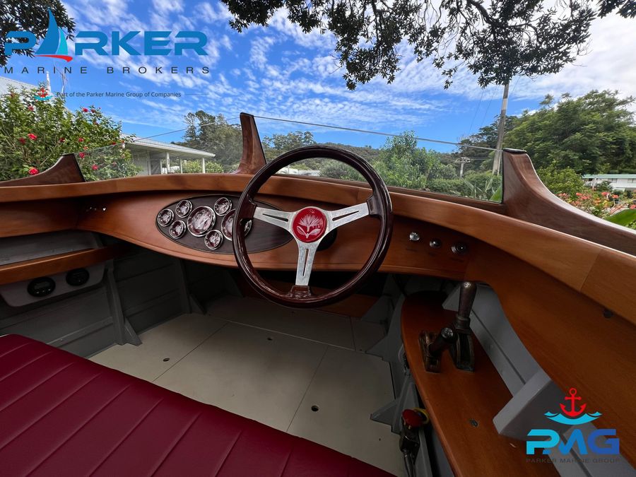 1929-Classic-Gentlemans-Speedboat-4.jpg