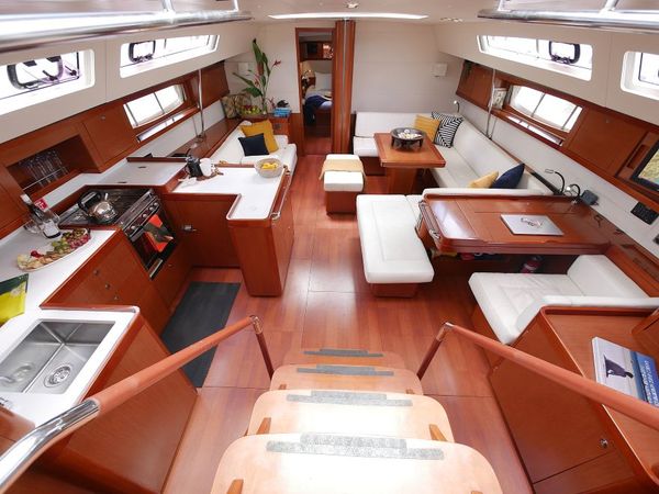 2012-Beneteau-Oceanis-58-Laissez-Faire-5.jpg