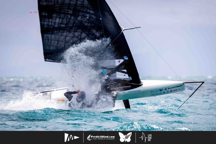 2024 PredictWind Moth World Championships - Day 1 : Facebook- Suellen Hurling, Live Sail Die 5