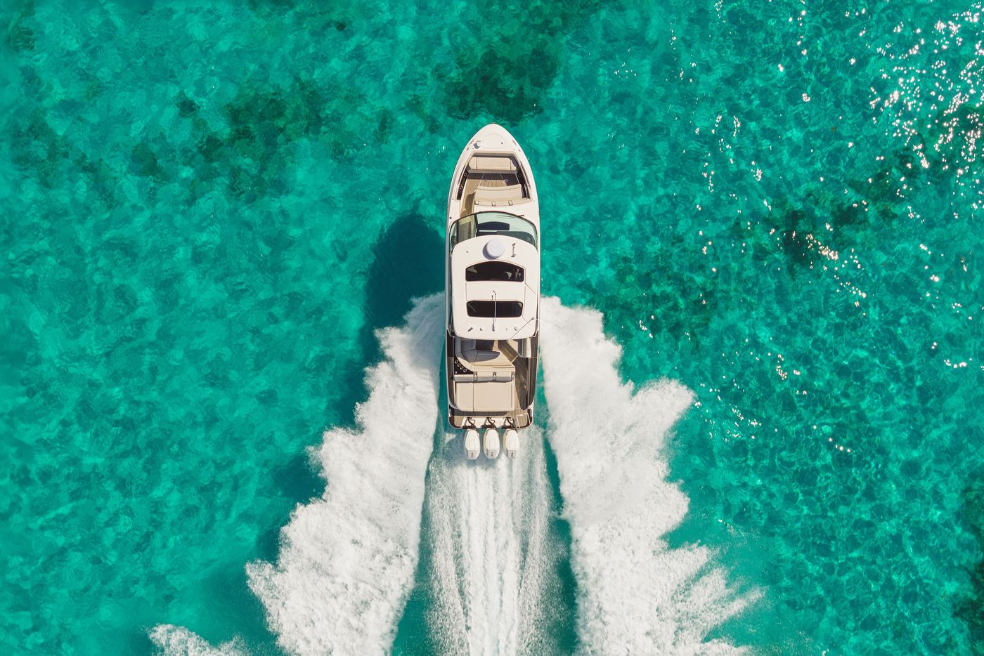 2026-SLX-360-Outboard-SXO360-aerial-overhead-running-02189-X5.jpeg