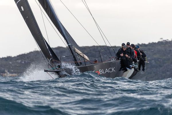 Smuggler outlasts fickle breeze to claim Tollgate Islands overall win, 19 October 2026
