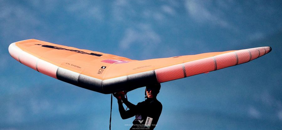 2026-wingfoil-world-cup-day-4-new-zealand-s-sean-herbert-bat.jpg