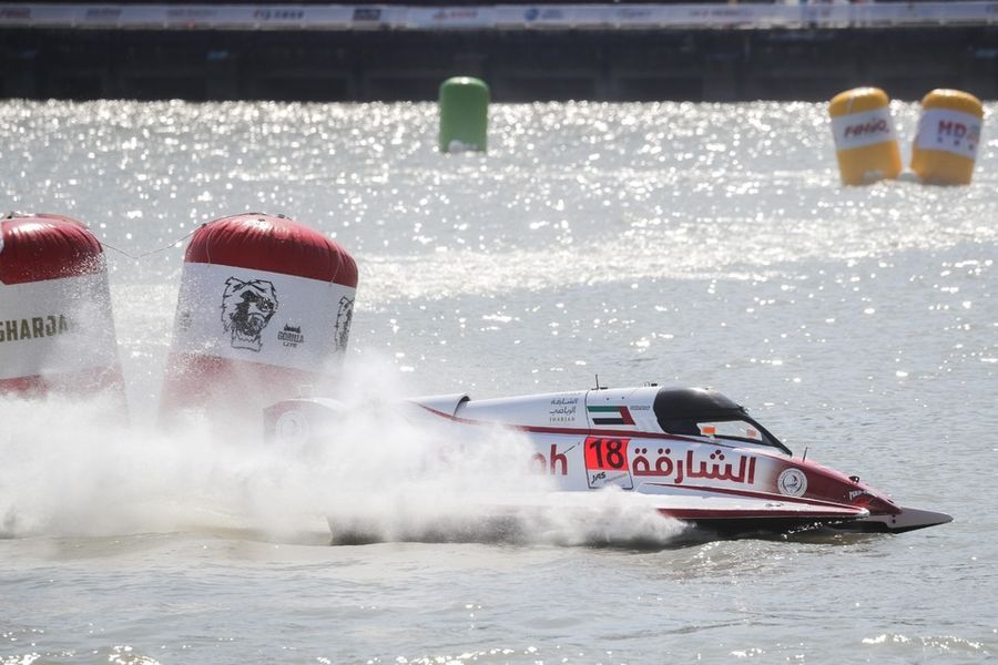 Weckstrom survives chaos and broken prop for Shanghai treble, 05 October 2026