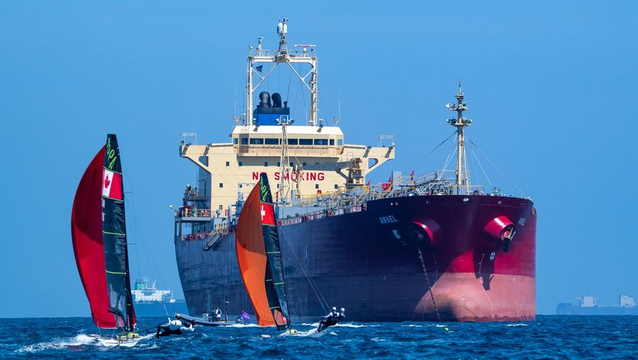 GB duo climb to 49erFX lead as San Pedro leaderboard reshuffles, 07 August 2026