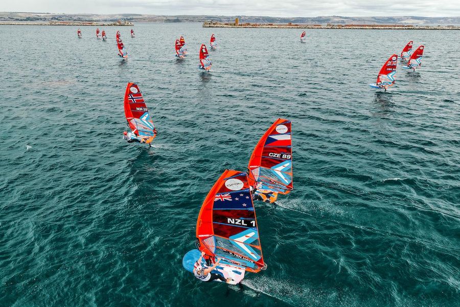 Bright's race win, ten Have's fightback thrill Weymouth, 08 September 2026
