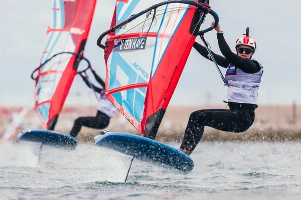 Veerle ten Have is on track for a spot in the medal series at the iQFOiL World Championship