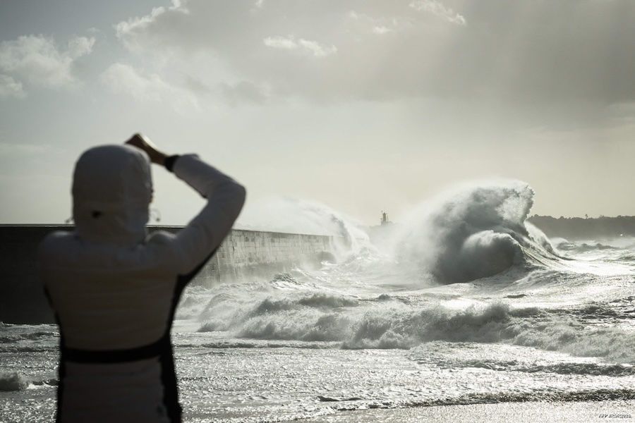 Wild weather hits Saint-Malo harbour this morning. Photo: Loic Venance/AFP