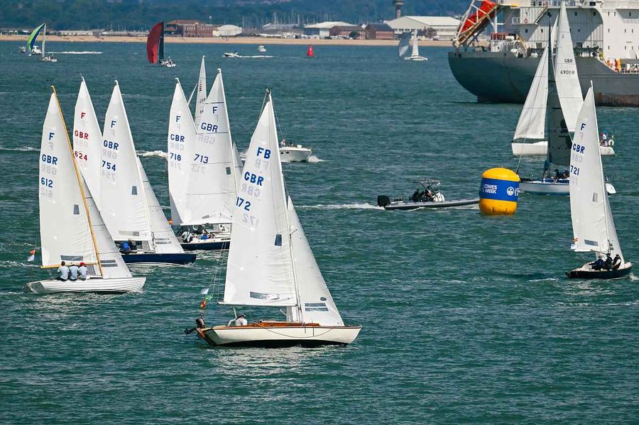 Duke's 1947 Dragon wins at Cowes in its 200th regatta year, 03 August 2026