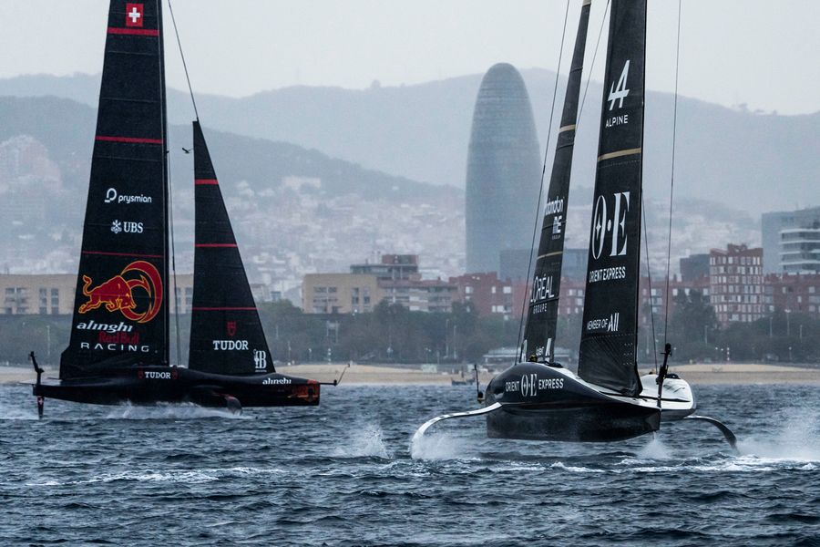 September 03, 2024. Louis Vuitton Cup, Race Day 5. ALINGHI RED BULL RACING, ORIENT EXPRESS RACING TEAM Photo Credit: AC37 media