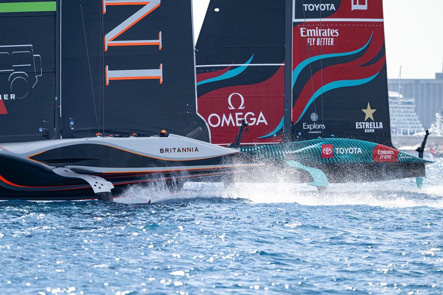 September 05, 2024. Louis Vuitton Cup, Race Day 6. EMIRATES TEAM NEW ZEALAND, INEOS BRITANNIA