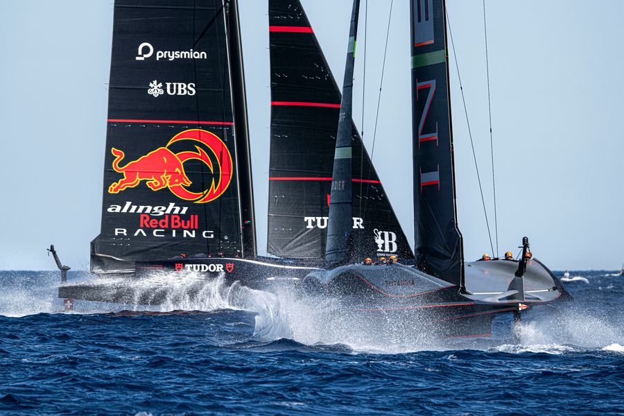 September 15, 2024. Louis Vuitton Cup, Semi Finals Race Day 2. ALINGHI RED BULL RACING, INEOS BRITANNIA. Photo credits: AC37 Media.