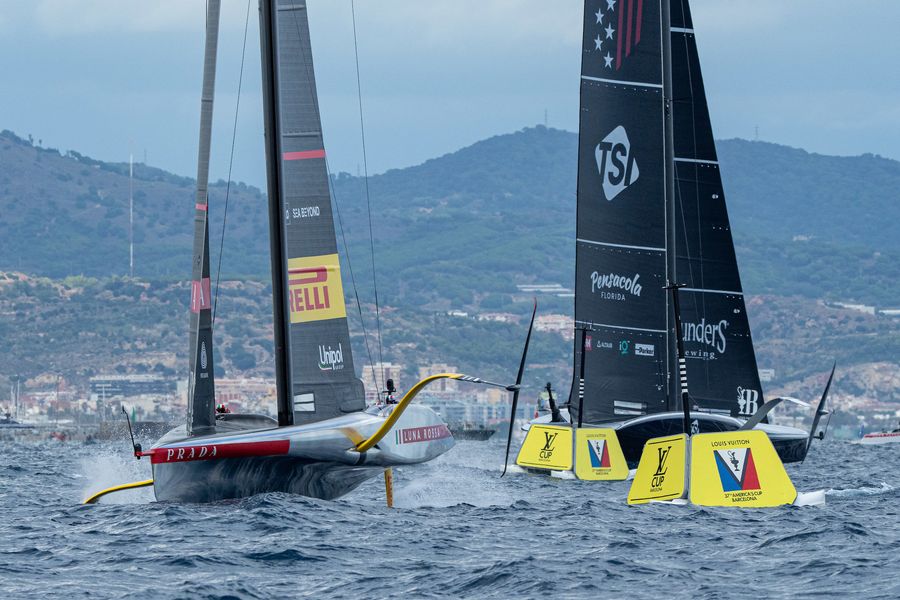 September 18, 2024. Louis Vuitton Cup, Semi Finals Race Day 4. LUNA ROSSA PRADA PIRELLI TEAM, NYYC AMERICAN MAGIC Photo Credit: AC37 media
