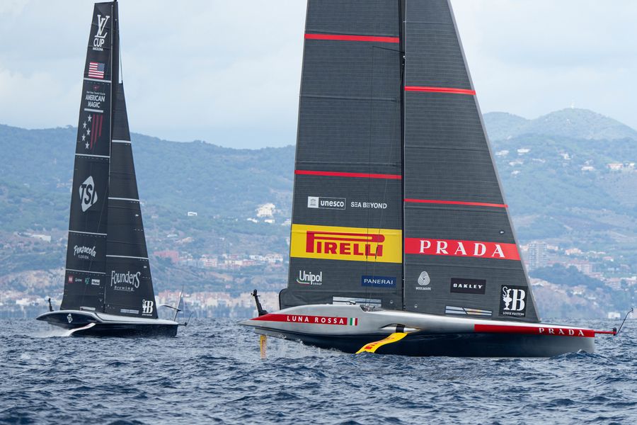 September 18, 2024. Louis Vuitton Cup, Semi Finals Race Day 4. LUNA ROSSA PRADA PIRELLI TEAM, NYYC AMERICAN MAGIC. Photo Credit: AC37 media