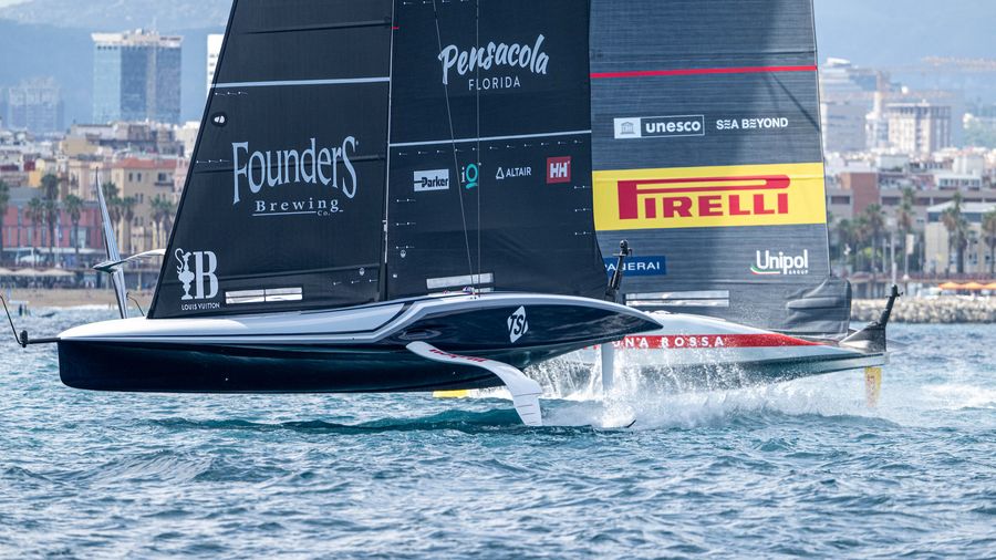 September 19, 2024. Louis Vuitton Cup, Semi Finals Race Day 5. LUNA ROSSA PRADA PIRELLI TEAM, NYYC AMERICAN MAGIC. Photo Credit: AC37 media