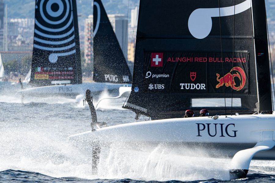 October 05, 2024. 37th America’s Cup -Puig Women's America's Cup, Qualifying - Group A. Alinghi Red Bull Racing Women's Team, Luna Rossa Prada Pirelli Women's Team Photo Credit: AC37 media