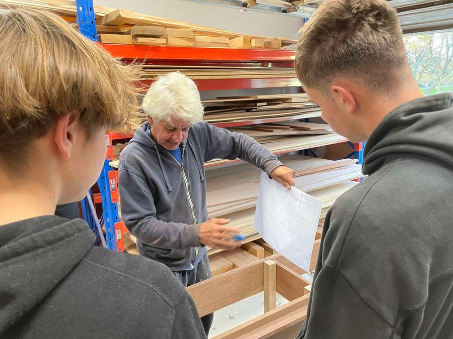 Mark Stevens providing his wysdom on various materials to the students. Photo credit: Cameron Allen