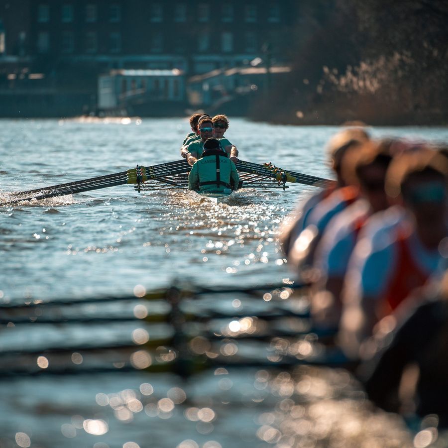 The Boat Race being run. Photo credit: Instagram @theboatraces