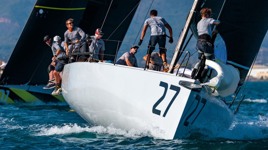 Just two points split top four as Vayu clings to Valencia lead, 08 October 2026