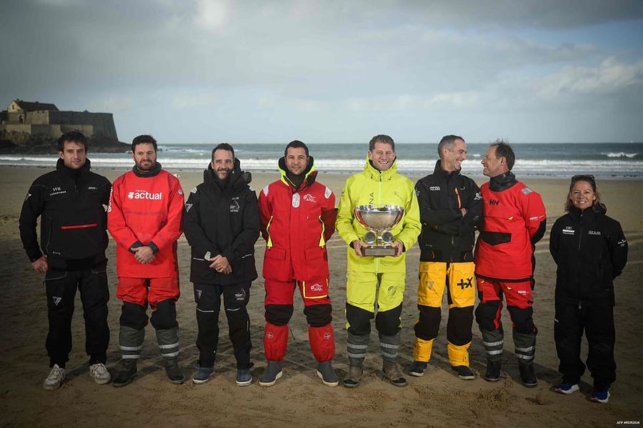 All eight Ultim contenders line up for the trophy at the start of this historic race.