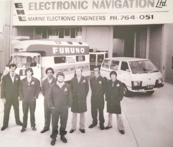 8-1970s-ENL-team-and-vehicles.jpg