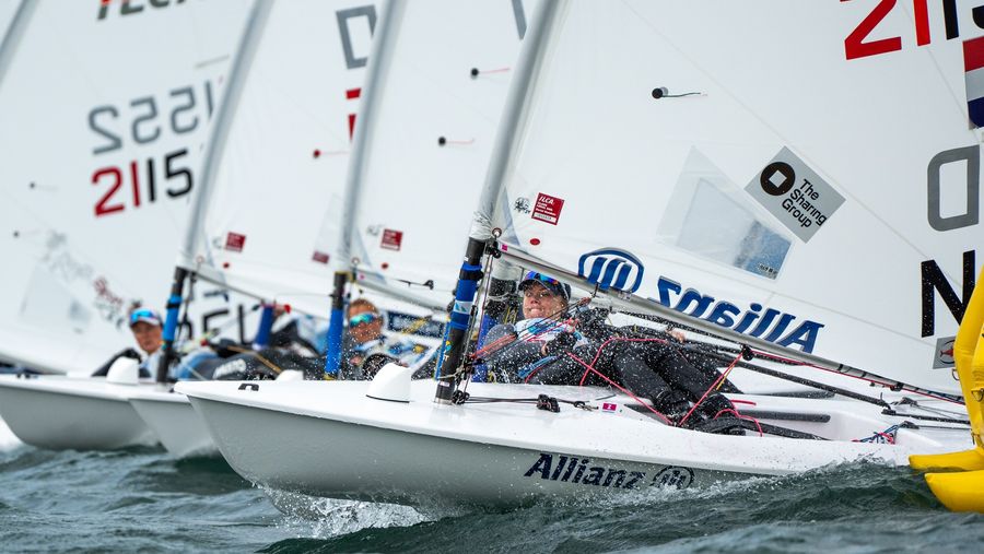 Choppy offshore day leaves three women's sailors tied on top, 08 September 2026