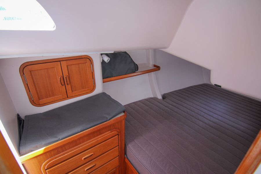 Aft cabin, Simply the Best