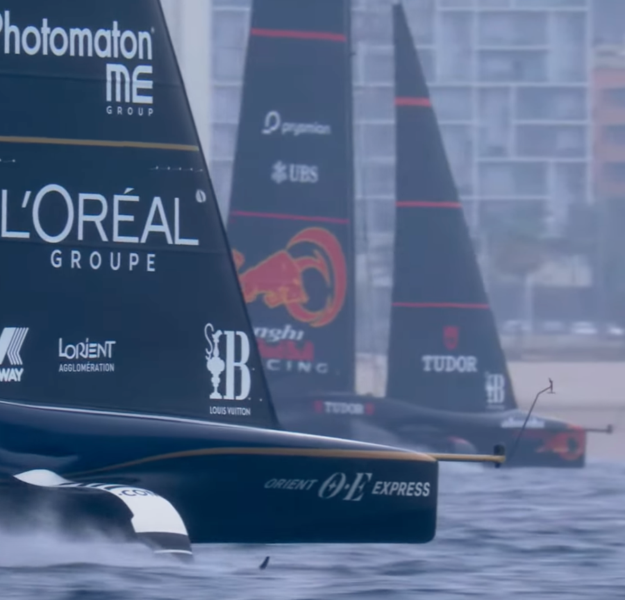 Alinghi vs OR in rainy conditions