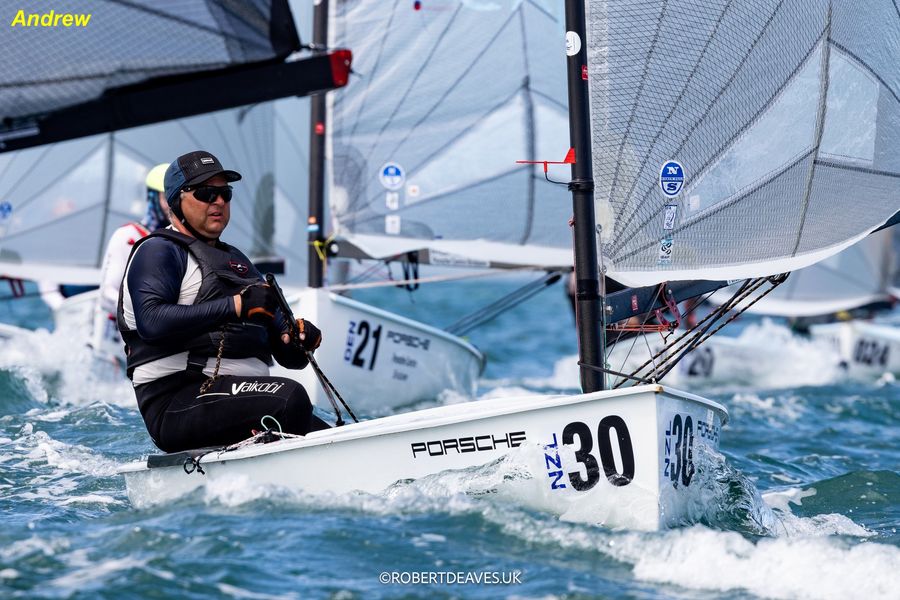 Andrew-Duncan-in-NZL30-the-NZ-Finn-Team-Photo-credit-Robert-Deaves.jpg