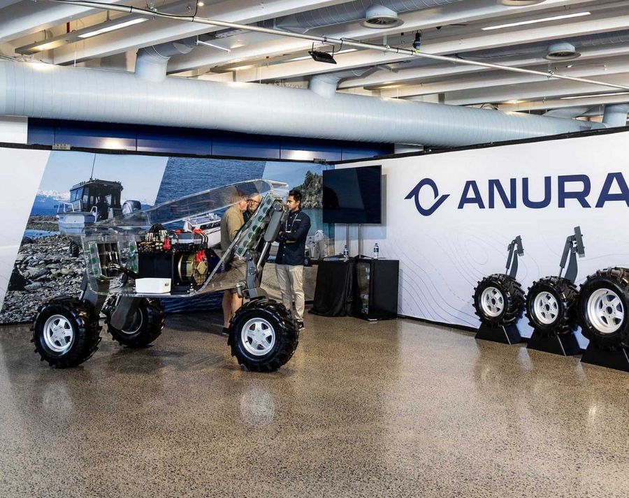 Anura-demonstrates-scalable-amphibious-capability-from-S15-to-S75-at-Auckland-Boat-Show.jpg