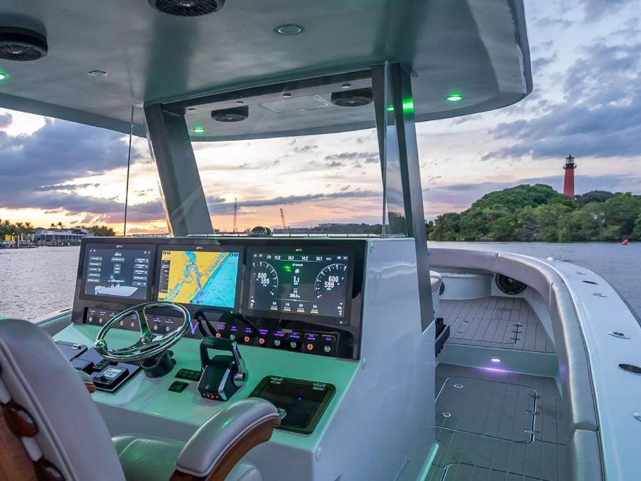 Axiom-2-XL-Photo-credit-Raymarine.jpg