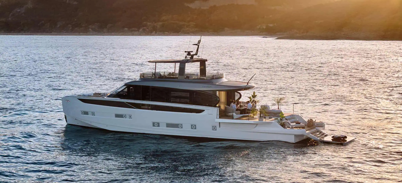 Azimut Seadeck 9