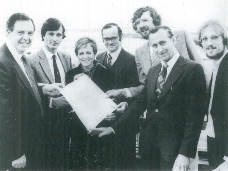 B&G was awarded a British Design Council Award for the Hercules instrument system which introduced computer technology to everyday boating