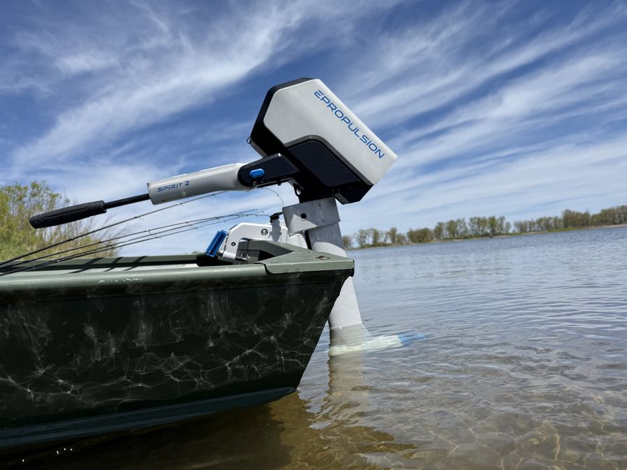 Spirit 2 electric outboard recognised in Boating Industry's 2026 top products list.