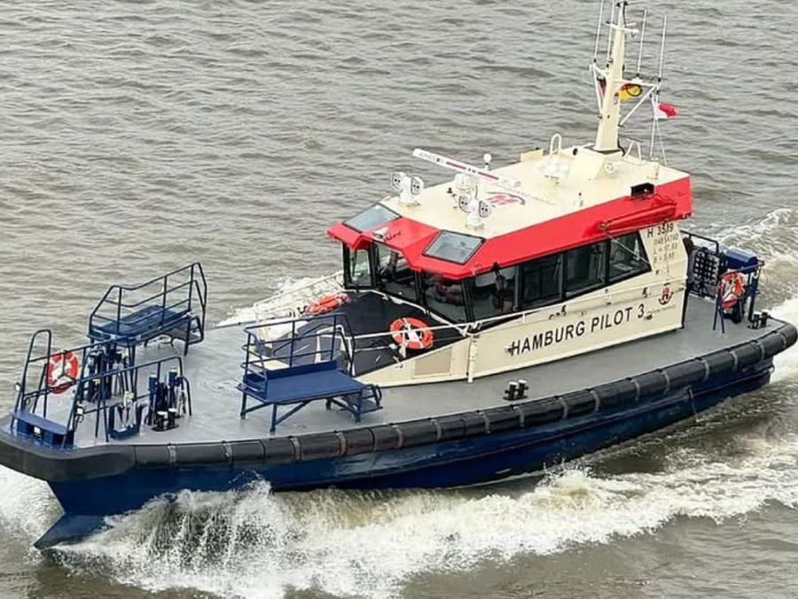 Baltic-Workboats-PILOT-17-WP-a-versatile-17-metre-pilot-boat-with-a-proven-track-record-in-demanding-operating-environments-__-Photo-credit_-Baird-Maritime.jpg