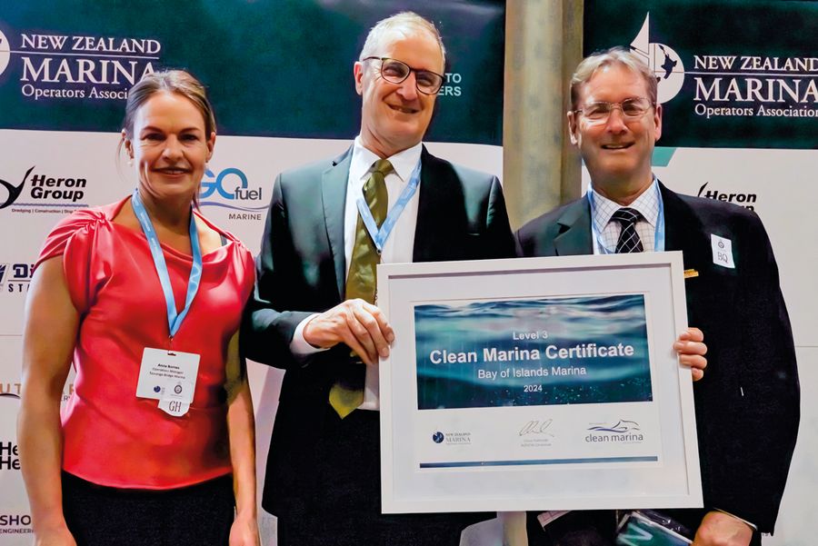 Bay of Islands Marina receiving Clean Marina certificate