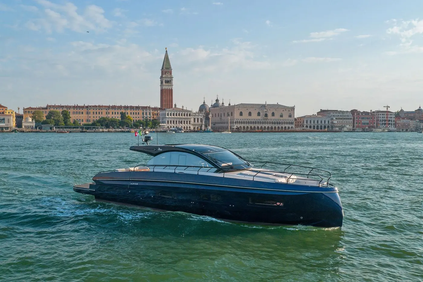 Beneteau-Gran-Turismo-50-Photo-Groupe-Beneteau-1.webp
