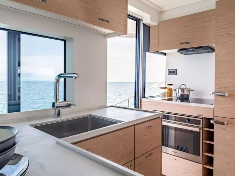 Beneteau-Grand-Trawler-63-__-Photo-credit_-Beneteau-6.jpg