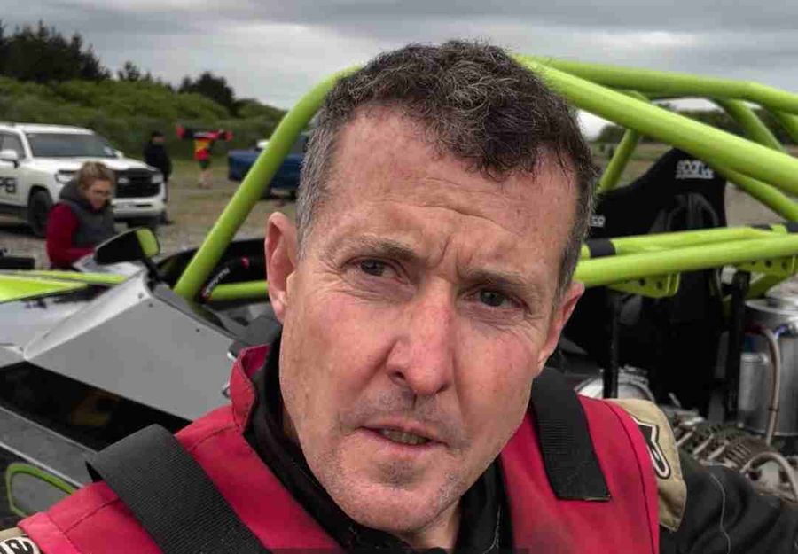 Canadian Gord Humphrey ran into a few problems today with some onboard water and an oil leak. Image credit: <span class="xt0psk2"><a class="x1i10hfl xjbqb8w x1ejq31n xd10rxx x1sy0etr x17r0tee x972fbf xcfux6l x1qhh985 xm0m39n x9f619 x1ypdohk xt0psk2 xe8uvvx xdj266r x11i5rnm xat24cr x1mh8g0r xexx8yu x4uap5 x18d9i69 xkhd6sd x16tdsg8 x1hl2dhg xggy1nq x1a2a7pz x1sur9pj xkrqix3 xzsf02u x1s688f" tabindex="0" role="link" href="https://www.facebook.com/NZJBRRA?__cft__[0]=AZW2vFlIYQKpVdEUSy60yMk4Pg8yzl5V0g1p9A3g908N0nay9vP9hswc6IQLT-fcLe3ODZz68NEun-HNIXM1_Pc8gcIBqulqEKKnSsLx-KylO-cWiWwOD_EyCIkKJBcHwHToWlWl008LhmAav9klEwW3vEce11YccUBY0dWeIamCNkZ4bpEVSGbl3T_UCqCKLn9F0_BI1j0_V1jPzTEC7OyQ&__tn__=-UC%2CP-R"><strong class="html-strong xdj266r x11i5rnm xat24cr x1mh8g0r xexx8yu x4uap5 x18d9i69 xkhd6sd x1hl2dhg x16tdsg8 x1vvkbs x1s688f"><span class="html-span xdj266r x11i5rnm xat24cr x1mh8g0r xexx8yu x4uap5 x18d9i69 xkhd6sd x1hl2dhg x16tdsg8 x1vvkbs">River Racing NZ - New Zealand Jet Boat River Racing Association</span></strong></a></span>