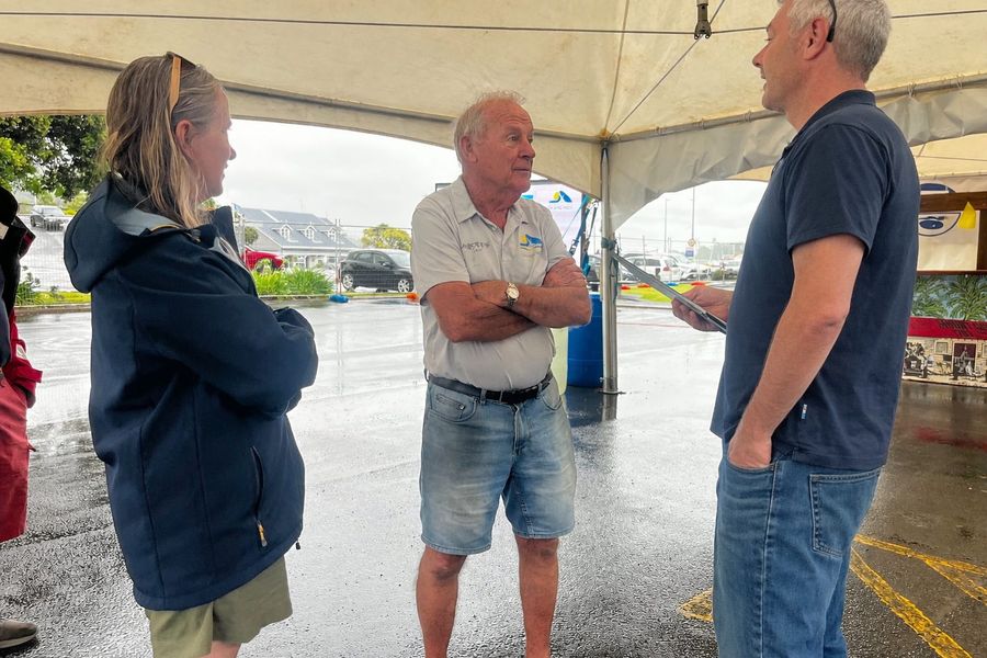 Cees-Anna-and-Woodhams-interviewing.jpg