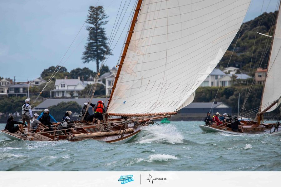 Classic-Boats-at-the-Auckland-Anniversary-Regatta.jpg