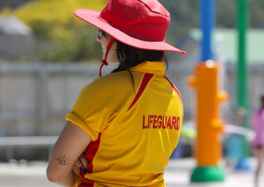 Coastguard-on-the-beach-photo-credit-RNZ-Rebekah-Parsons-King.jpg