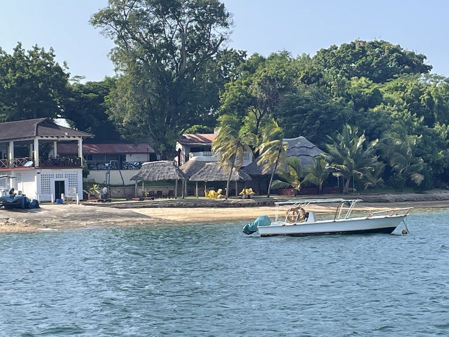 Crossing_Tanga-yacht-club2-scaled.jpeg