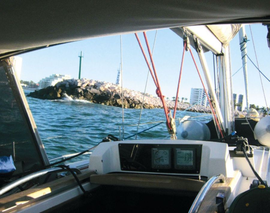 Cruising-the-Pacific-part-2-4.jpg