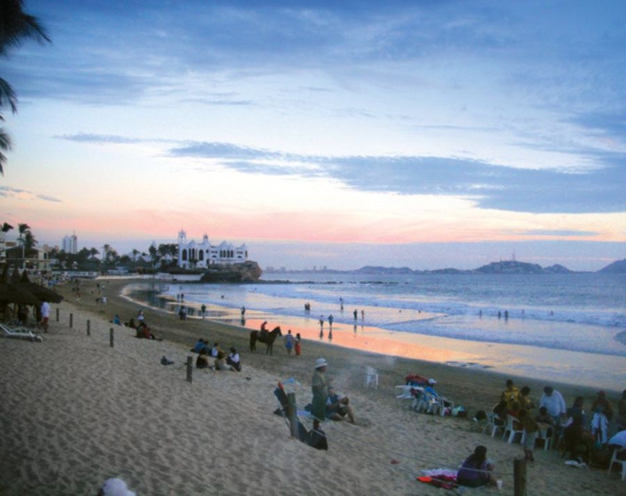 Cruising-the-Pacific-part-2.jpg