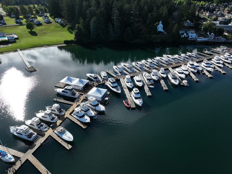 Solo skipper and loyal owners back Riviera at Roche Harbor, 06 October 2026