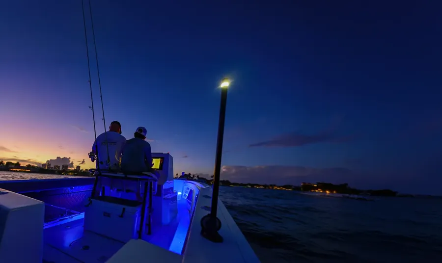 Scanstrut's wireless pole light ends corrosion woes, wins IBEX award, 06 October 2026